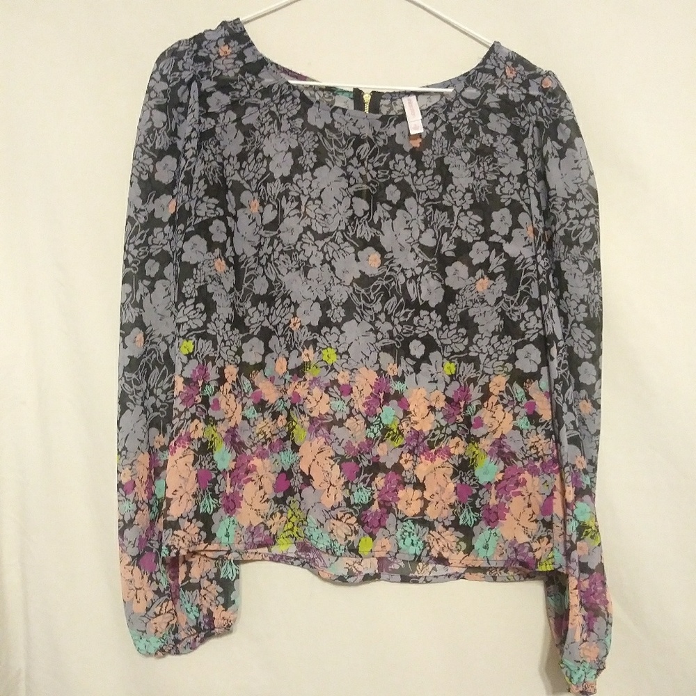 XHilaration sheer blouse 014